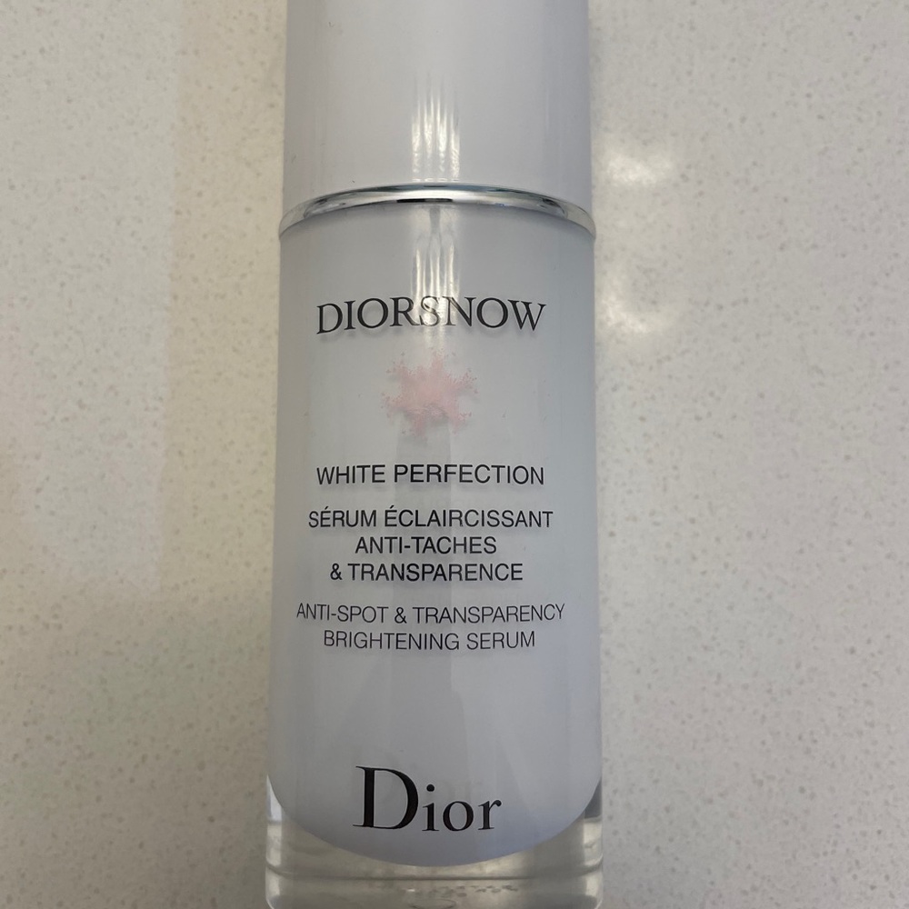 DIOR Snow serum